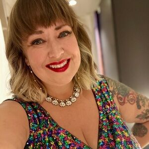 Meet your Posher, Melissa